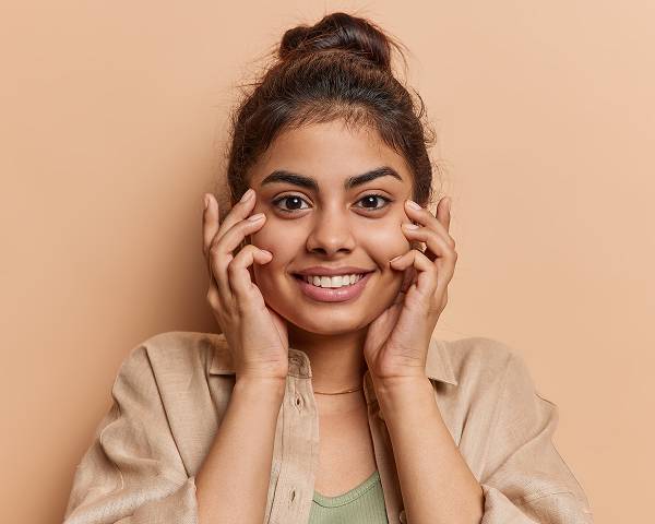 What if glowing skin could come naturally, with just the right care-img What if glowing skin could come naturally, with just the right care-img