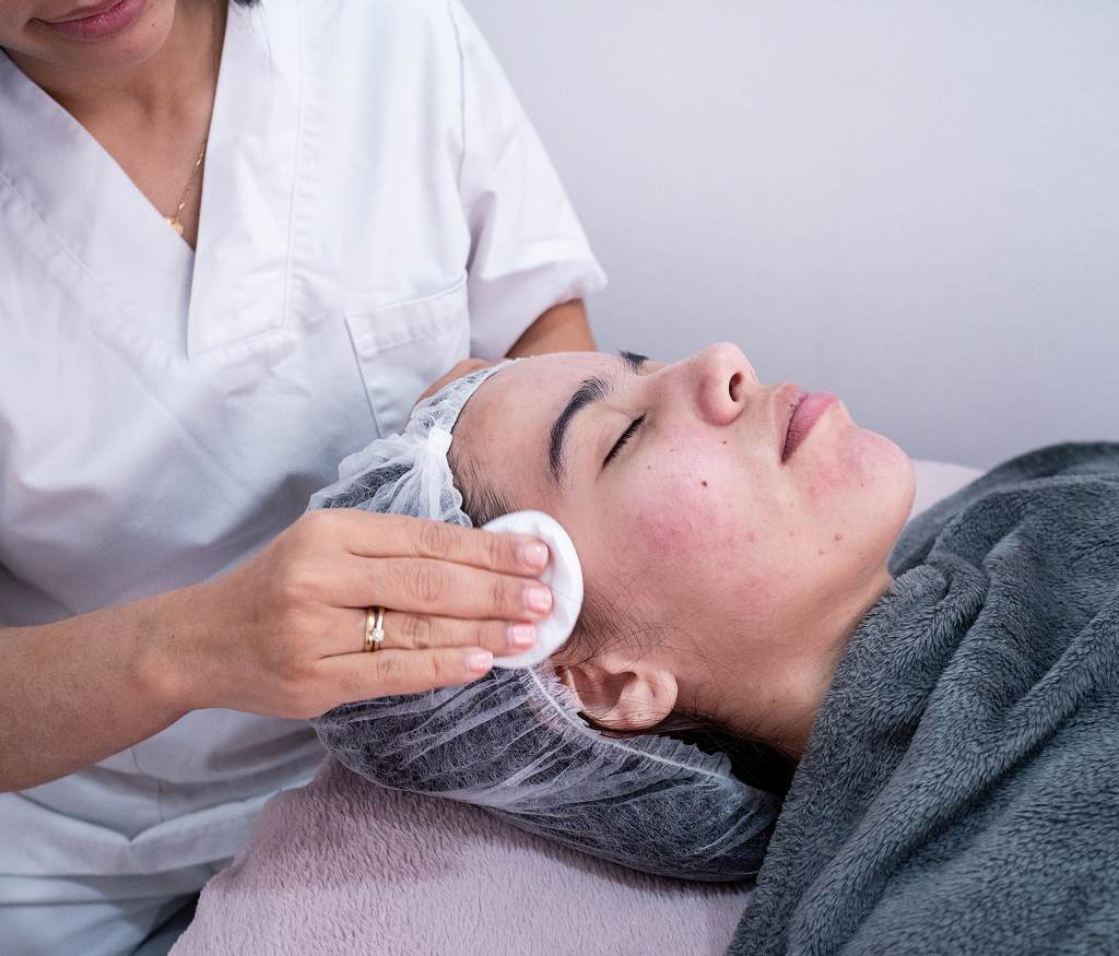 Common Myths About Skin Whitening | Dr. Haror's Wellness Common Myths About Skin Whitening | Dr. Haror's Wellness